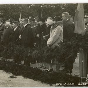 Antanas Smetona, Juozas Tumas- Vaižgantas dalyvauja policijos šventėje - Kaunas, 1928 metai - 8,8 x 13,8 cm