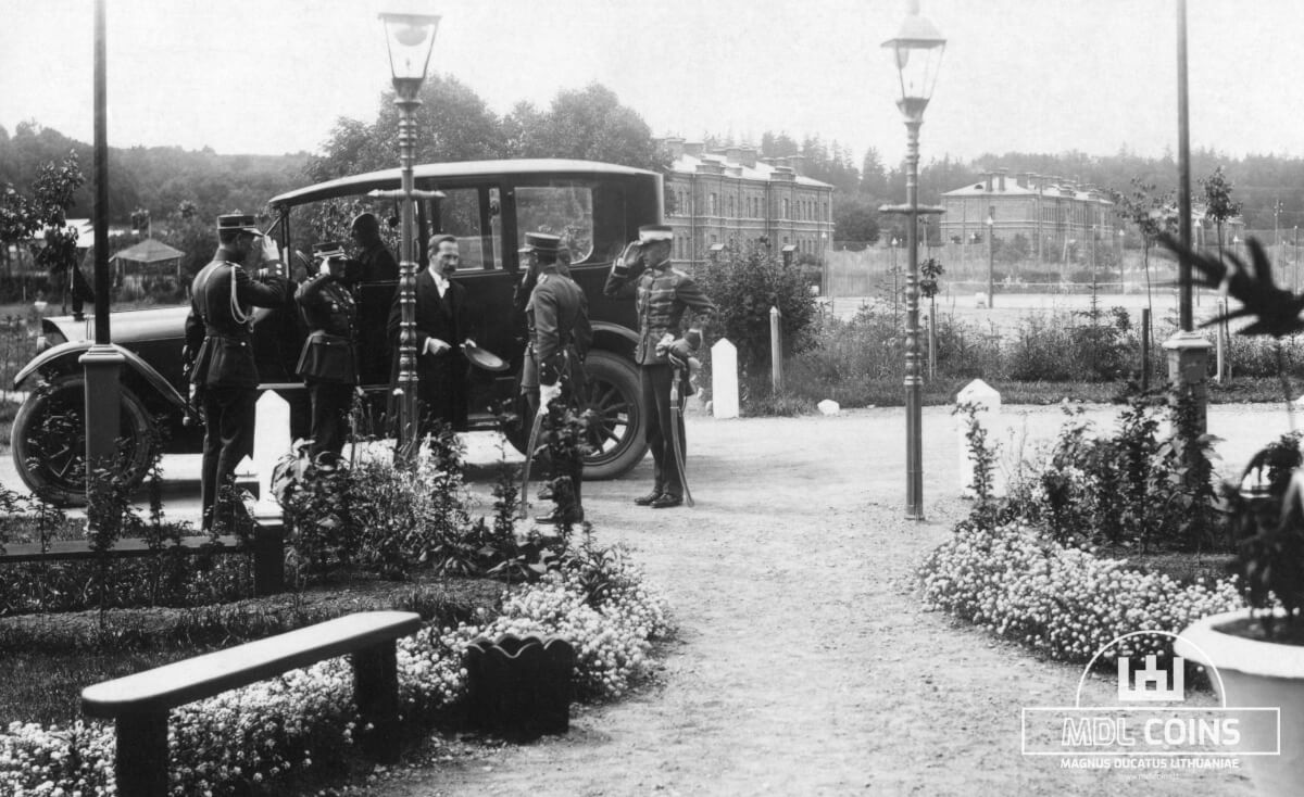 Antanas Smetona lankosi Karo mokykloje - Drobė (su porėmiu / be porėmio)