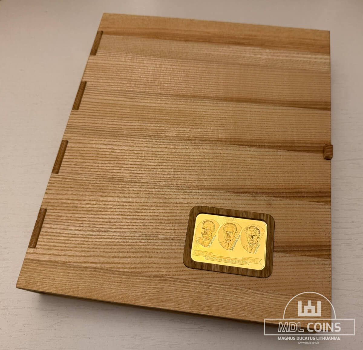 Knyga/fotoalbumas "Lietuvos Respublikos Prezidentai tarpukario nuotraukose" - "LIMITED EDITION" komplektas - Image 5