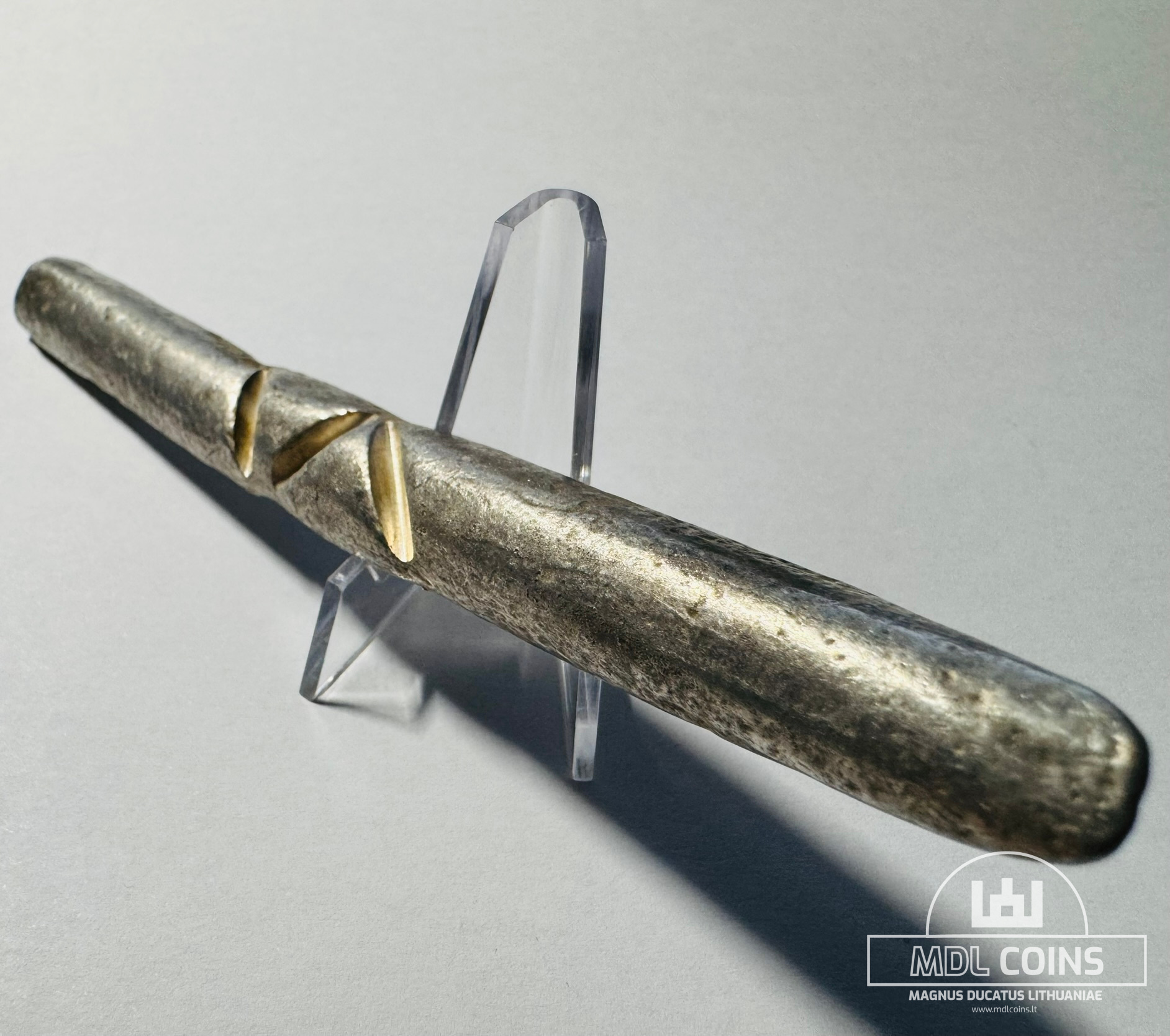 XIV amžiaus Lietuviškas lydinys / ilgasis su trim įkirtimais (13,2 cm / 106,6 g)