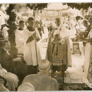 Lietuvos Respublikos Prezidentas Antanas Smetona, Sofija Smetonienė, arkivyskupas Juozapas Skvireckas - 9 x 14 cm