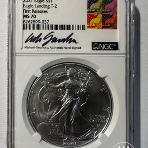 Alternative view of JAV - 2021 metų 1 doleris - "Silver Eagle" (Eagle Landing T-2) - NGC MS70 - FIRST RELEASES + signature Michael Gaudioso - (Sidabras 999 / 31,1 g)