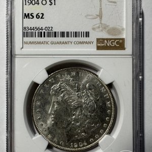 Alternative view of JAV - 1904 metų 1 doleris - "Morganas" - NGC MS62 - (Sidabras 900 / 26,73 g) – (Sesija Nr.92 – Pabaiga 20260514 – 21.28 val. + 2 min. „Anti-sniping”)