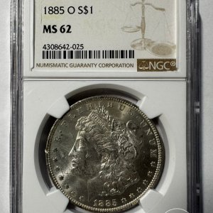 Alternative view of JAV - 1885 metų 1 doleris - "Morganas" - NGC MS62 - (Sidabras 900 / 26,73 g) – (Sesija Nr.92 – Pabaiga 20260514 – 21.18 val. + 2 min. „Anti-sniping”)