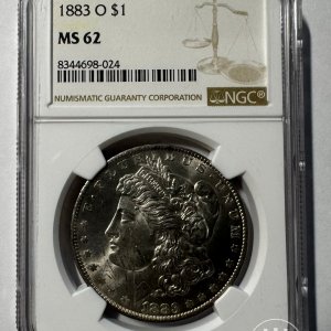 Alternative view of JAV - 1883 metų 1 doleris - "Morganas" - NGC MS62 - (Sidabras 900 / 26,73 g)